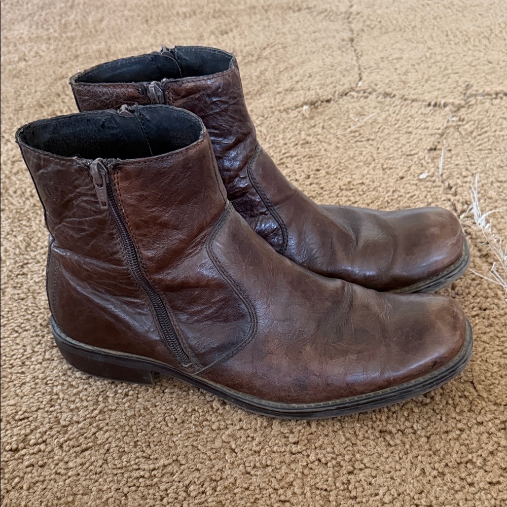 Alfani Dark Brown Leather Rocker Boots with Side Zips